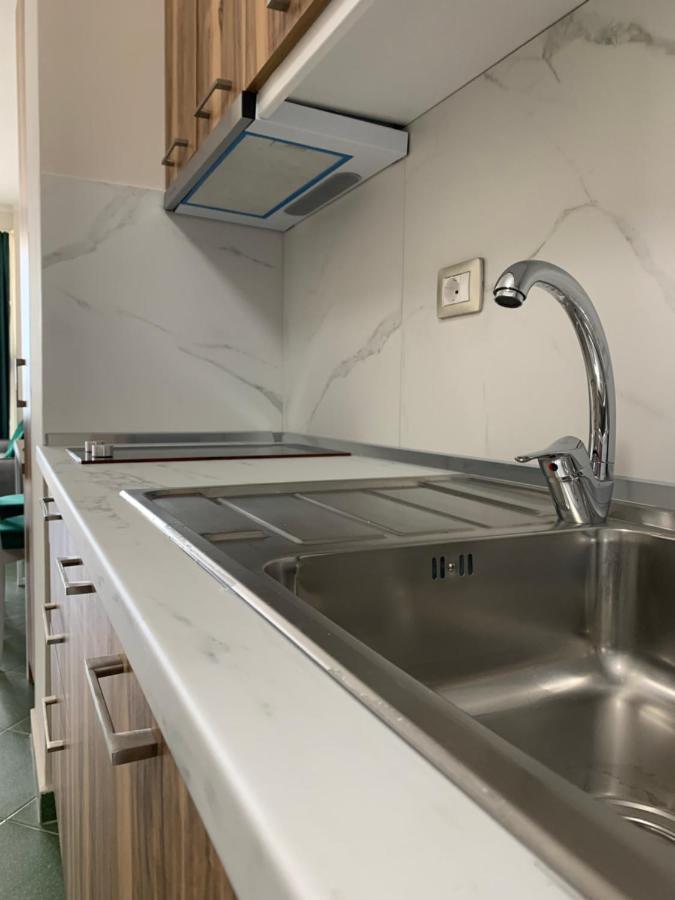Eri Apartments 4 Шенджин Экстерьер фото